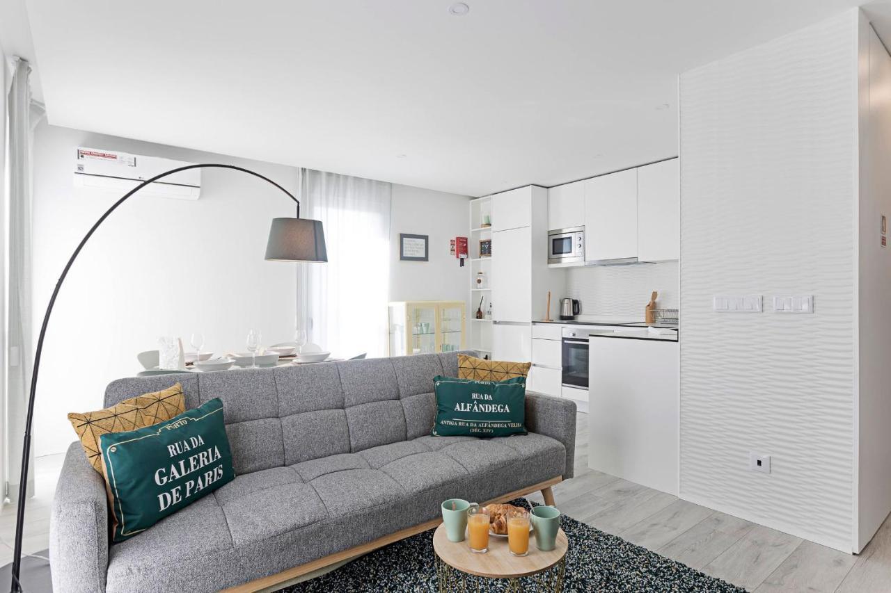 Stylish Flat W/ Gym & Parking By Lovelystay Porto Zewnętrze zdjęcie