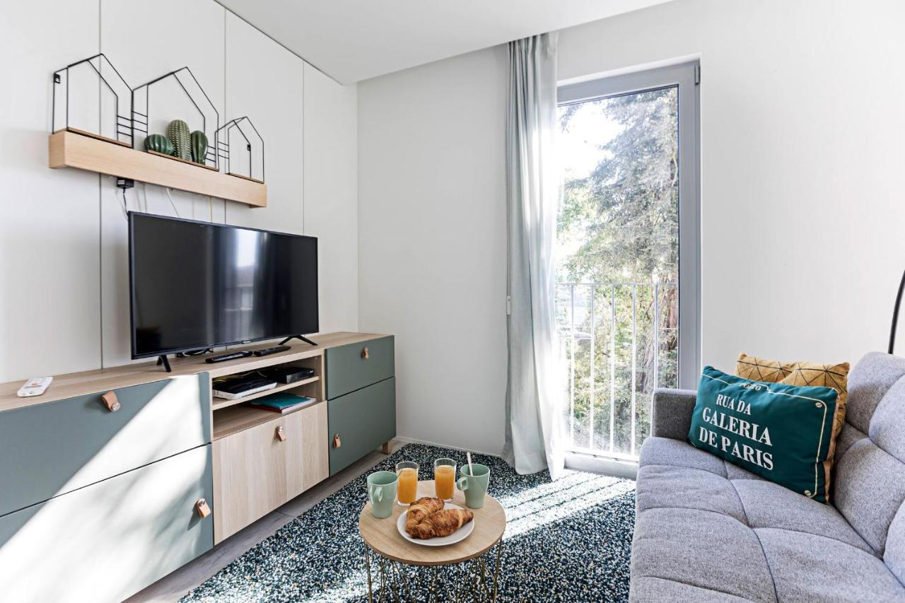 Stylish Flat W/ Gym & Parking By Lovelystay Porto Zewnętrze zdjęcie