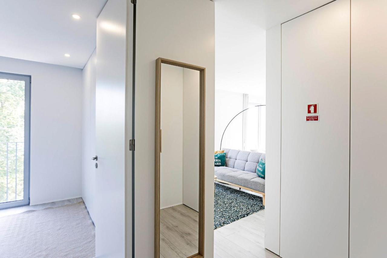 Stylish Flat W/ Gym & Parking By Lovelystay Porto Zewnętrze zdjęcie