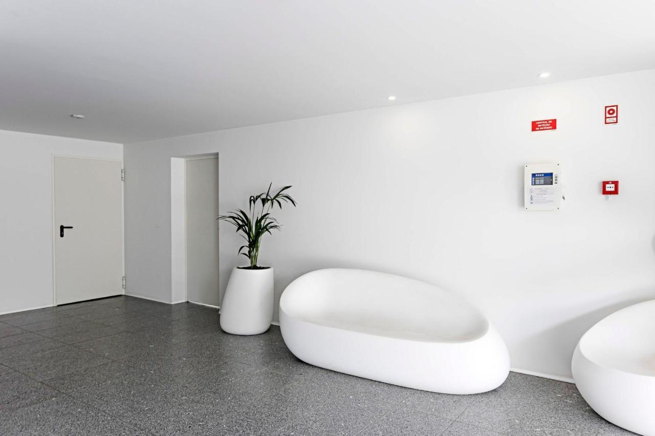 Stylish Flat W/ Gym & Parking By Lovelystay Porto Zewnętrze zdjęcie