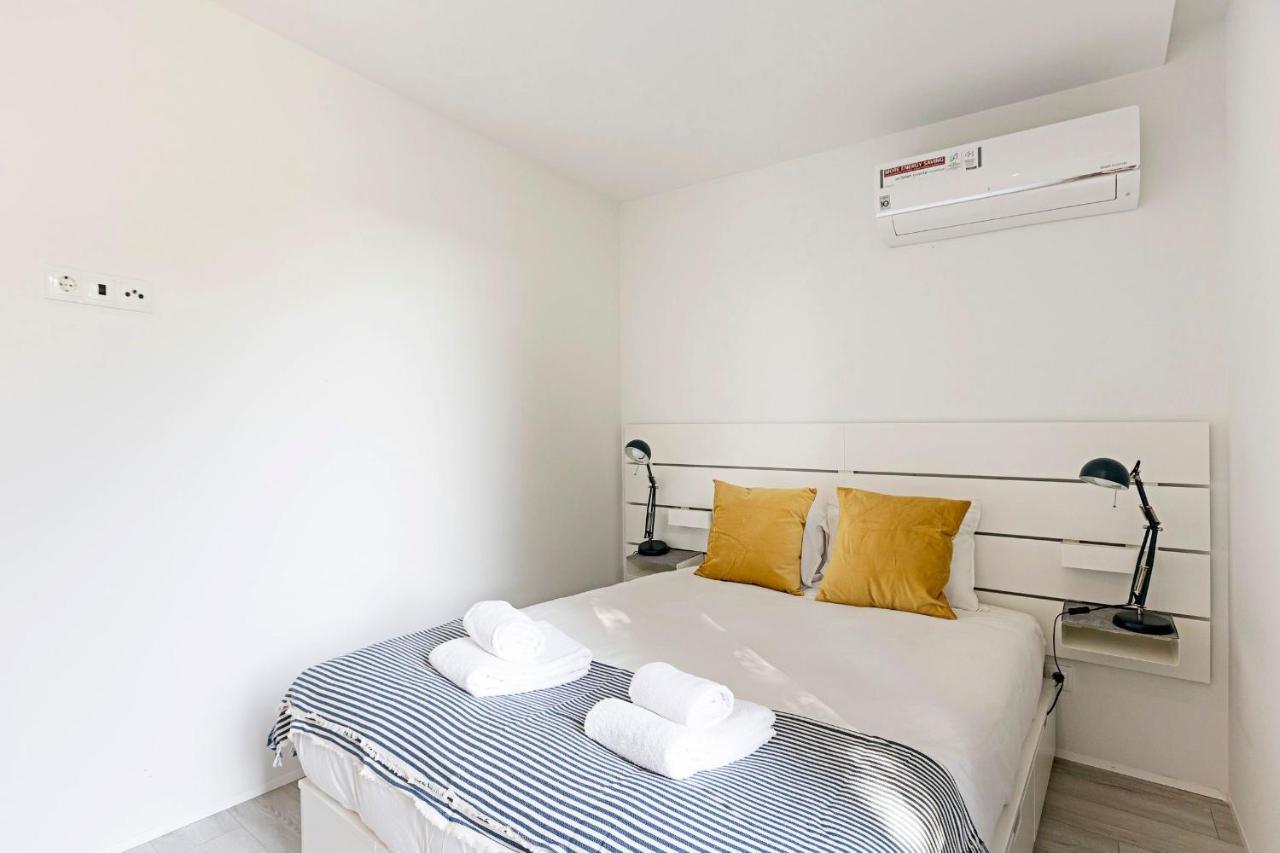 Stylish Flat W/ Gym & Parking By Lovelystay Porto Zewnętrze zdjęcie