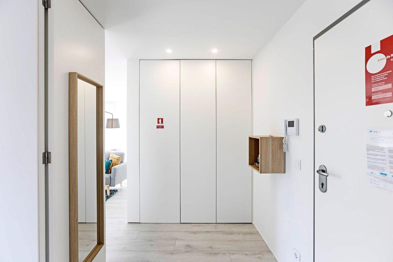 Stylish Flat W/ Gym & Parking By Lovelystay Porto Zewnętrze zdjęcie